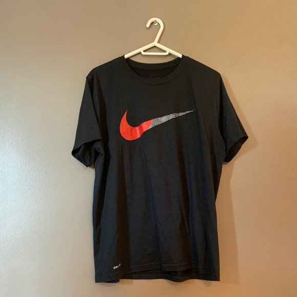 Black Nike Dri-fit T-shirt - Picture 1 of 4